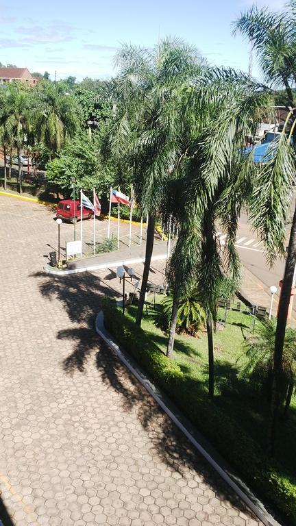 Hotel El Libertador ปูแอร์โตอีกวาซู ภายนอก รูปภาพ
