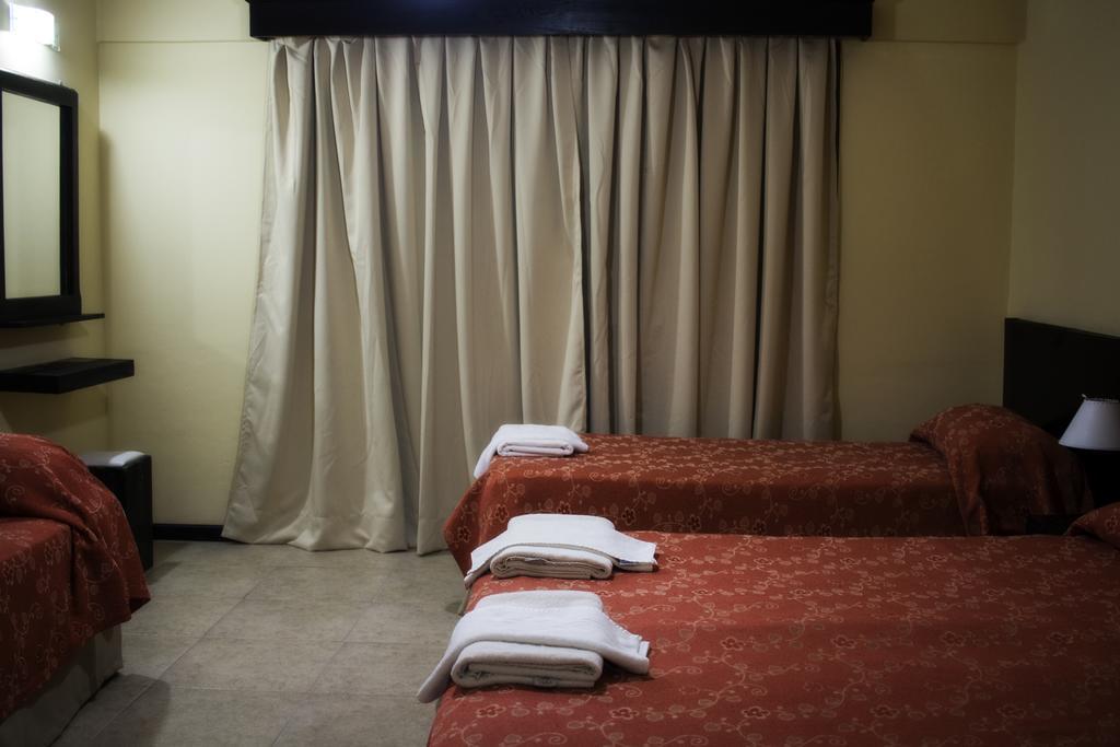 Hotel El Libertador ปูแอร์โตอีกวาซู ภายนอก รูปภาพ